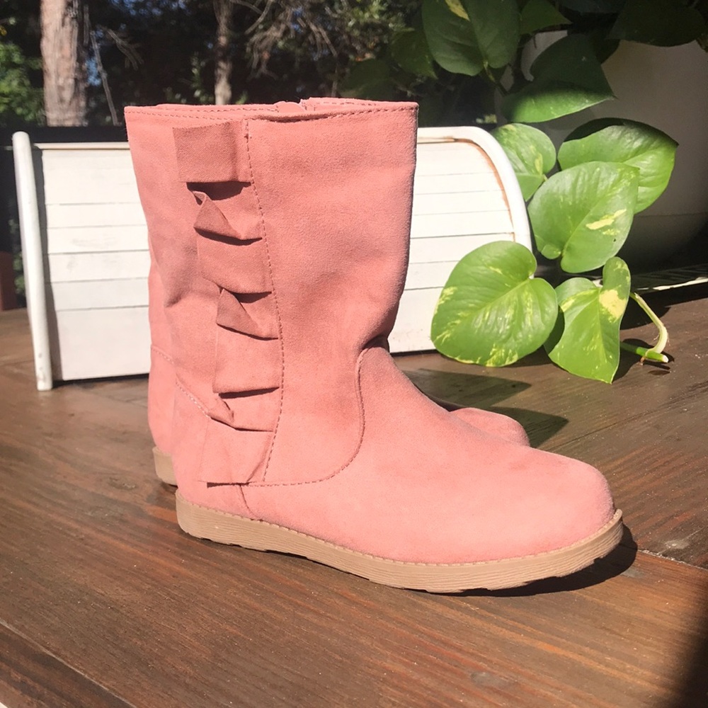 NWOT Pink Suede Boots